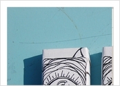 Ces trois paquet font partis d'un projet de sculpture réaliser pour le "Nowhere" festival (Espagne). Le "Wishing Wall" est un projet qui vise à observer le comportement humain face à une structure à laquelle on attribut une sorte de valeur spirituelle: tel un "wishing well" (fontaine à souhaits), le "Wishing Wall" est un lieu de déversement de voeux et de désirs secrets. Composé de paquets de cigarettes recyclés accrochés à une structure en fil de fer, l'idée est que les voeux peuvent y être insérer, peu importe leurs formes (rédigé, chuchoter, etc.) dans l'espoir qu'ils se réalisent. Les souhaits sont ainsi déclarer, mais aussi, d'une certaine manière, exposé au public. Ceci peut engendrer des réactions et des réflexions variés le temps de la durée du festival. Une fois le festival clos, le "Wishing Wall" sera brûlé selon les traditions du festival "BurningMan".