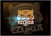 Une structure E-sport m'a contacté pour réaliser leur logo. Leurs consignes étaient claires : ils voulaient être représentés par un animal, soit un loup, soit un tigre. De nombreuses équipes possédant un loup pour les représenter, je leur ai donc conseillé de d'utiliser le tigre.
J'ai donc réalisé ce logo en m'inspirant des logos des équipes de basket-ball (logotype illustration, gros contours). J'ai pris l'initiative de placer le nom de l'équipe entre la mâchoire du tigre pour accentuer le côté "féroce".
Temps de réalisation : 3 jours