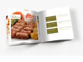 Création d'un menu de 20 pages pour une chaîne de restaurants en Turquie.
Couverture en velours; logo en or.