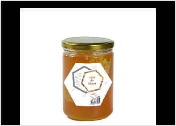 Création de l'étiquette pour un pot de miel.
