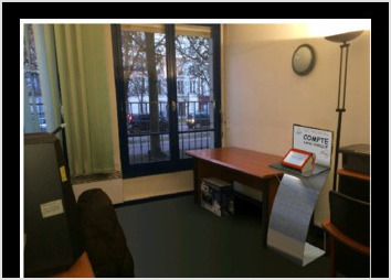 Intégration expérimentale d'un objet 3D dans la photo réaliste d?un espace restreint, dans le cadre d?une plus ample opération.