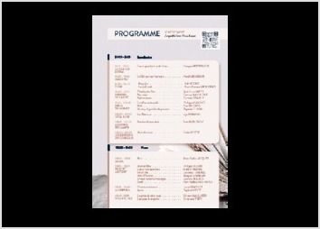 Objectif du Projet :

Concevoir le programme d&eacute;taill&eacute; d'un &eacute;v&eacute;nement majeur, la Rentr&eacute;e Litt&eacute;raire, destin&eacute; &agrave; un public professionnel de libraires nationaux et europ&eacute;ens francophones. L'objectif principal &eacute;tait de servir de guide clair et pr&eacute;cis aux participants, leur permettant de suivre le d&eacute;roulement de la journ&eacute;e (pr&eacute;sentations, pauses, repas) et d'identifier rapidement les sessions cl&eacute;s pour leurs achats en avant-premi&egrave;re.

D&eacute;fi et Contraintes :

Le d&eacute;fi majeur r&eacute;sidait dans la n&eacute;cessit&eacute; d'int&eacute;grer un volume important d'informations (horaires d&eacute;taill&eacute;s, noms des auteurs/pr&eacute;sentateurs, titres des ouvrages, logistique) dans un format compact de A4 Recto-Verso. Il &eacute;tait crucial d'assurer une lisibilit&eacute; imm&eacute;diate et une organisation logique pour un public ayant besoin de rep&egrave;res rapides.

Mon R&ocirc;le et Ma D&eacute;marche :

En tant que sp&eacute;cialiste de la Mise en Page &Eacute;v&eacute;nementielle, mon r&ocirc;le consistait &agrave; :

Structuration de l'Information : &Eacute;tablir une hi&eacute;rarchie visuelle claire entre les diff&eacute;rentes sections (horaires, titres, descriptifs) pour faciliter l'orientation des libraires.

Optimisation du Format : Utiliser efficacement l'espace du A4 R/V en employant des grilles, des ic&ocirc;nes et une typographie adapt&eacute;e pour g&eacute;rer la densit&eacute; du texte sans sacrifier l'a&eacute;ration et l'esth&eacute;tique.

Coh&eacute;rence Visuelle : Assurer que la mise en page refl&egrave;te le ton professionnel, chaleureux et litt&eacute;raire de l'&eacute;v&eacute;nement.

Outil Utilis&eacute; : Adobe InDesign.

Comp&eacute;tences Cl&eacute;s D&eacute;montr&eacute;es : Mise en page &eacute;ditoriale sous contrainte de format (A4 R/V), Organisation et hi&eacute;rarchisation d'information dense, Conception de support &eacute;v&eacute;nementiel, Gestion de projet avec multiples donn&eacute;es

La mise en page a &eacute;t&eacute; pens&eacute;e pour &ecirc;tre &agrave; la fois professionnelle pour les acheteurs et agr&eacute;able, en lien avec l'atmosph&egrave;re d'un &eacute;v&eacute;nement litt&eacute;raire d'envergure.