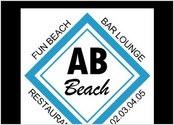 logo réalisé pour un bar de plage les couleurs bleu et blanc correspondent aux couleurs de la ville