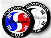 Création d'un logo pour un club de taekwondo sur Lyon-Villeurbanne.

Le logo devait allier les drapeaux français et coréen (pays d'origine de ce sport), être rond et représenter la ville de villeurbanne (deux "L" majuscule puisque la ville est représenté par deux gratte-ciel côté à côte).