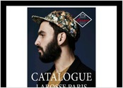 Introduction
Nos casquettes et chapeaux sont pensés pour durer au delà des modes et des tendances.
Dessinés à Paris, dans notre studio de création, ils sont entièrement fabriqués en France, dans une chapellerie experte créée en 1946, à partir de matériaux nobles en provenance des quatre coins du monde.
Par leur matière, leurs finitions soignées et leur forme intemporelle, les casquettes et chapeaux Larose définissent une élégance contemporaine, emprunte d?un chic reliant Paris, Londres et New York.
Isaac Larose et Marc Beaugé sont les deux créateurs de Larose Paris.
Mise en page d'un catalogue de LAROSE, pendant mes études en Bachelor. Ce catalogue parle de la mode mais plus précisément de différents styles de chapeaux afin de mettre en valeurs.