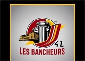 J'ai réalisé la création d'un Logo pour une équipe participant au 4L Trophy, ils m'ont fourni le nom de leur équipe et les spécificités qu'ils souhaitaient et je leur ai fourni plusieurs modèles avant de leur fournir le modèle final.